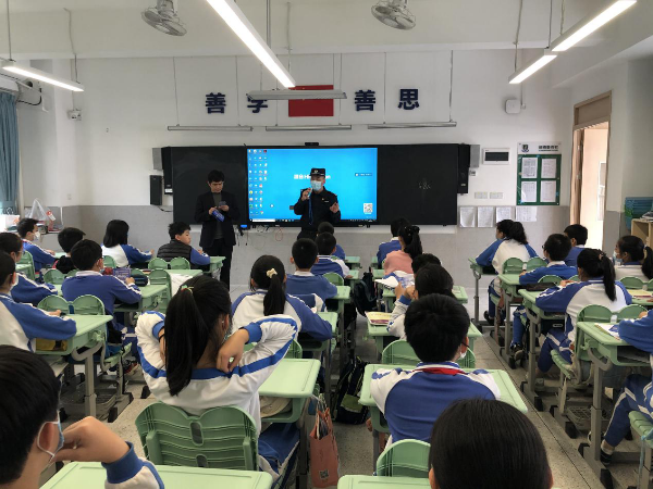反诈进校园 民警在身边:沙头派出所深入校园开展反诈宣传活动
