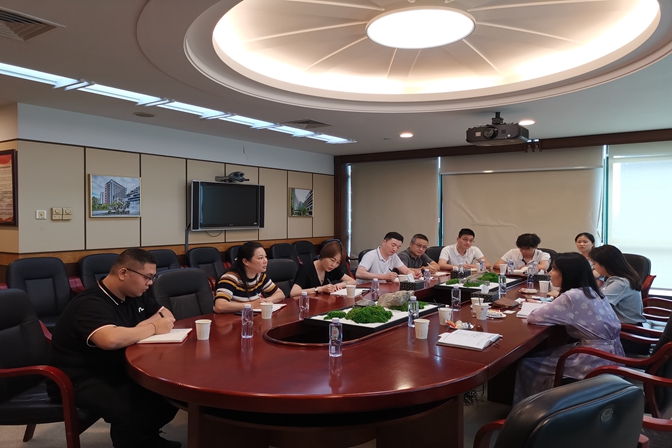 人力局走访深业泰然（集团）(1).jpg