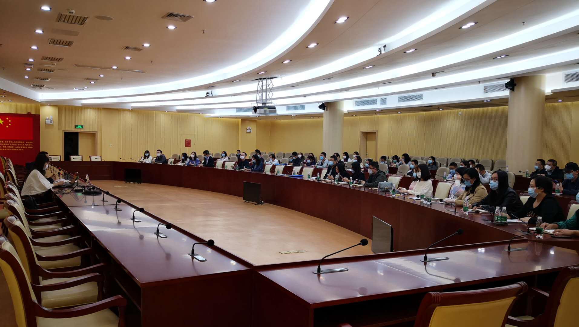 快三平台
统计局召开国民经济核算专题培训会3.jpg