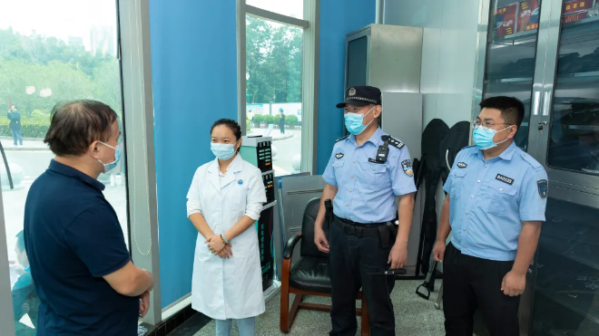 福警日记丨刘传忠：站好医院平安守护岗