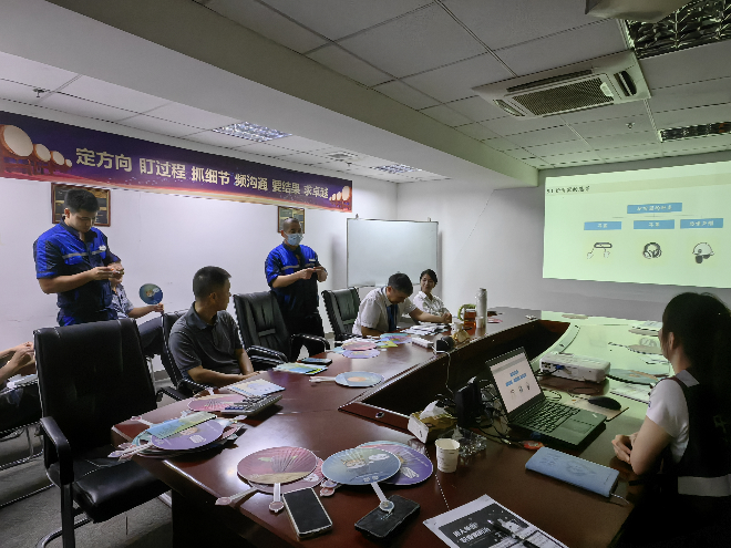 中心与区卫生监督所联合开展汽修行业职业健康保护行动2.png