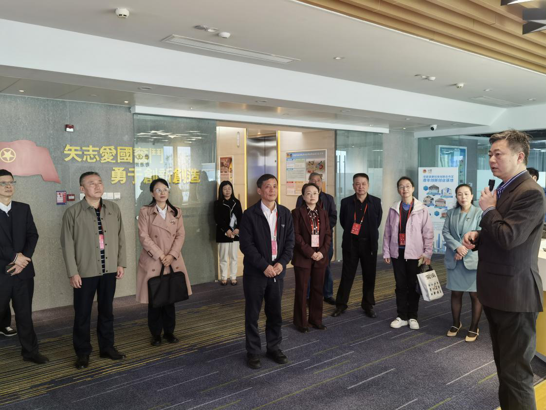 区人大常委会对区人力资源局主要负责人开展依法履职情况监督视察1.png