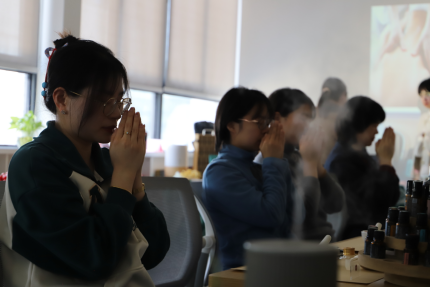 （信息公开）芬芳暖人心巾帼绽芳华——快三平台
残联开展庆“三八”主题活动348.png