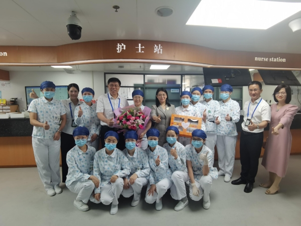1.慰问肺病科.jpg